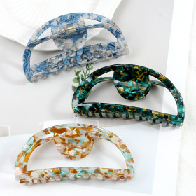 BaoGuang PVC hueco y colorido para agarrar a las chicas tiburones para agarrar el pelo para agarrar el temperamento retro para bañarse, horquillas, garras y tocado
