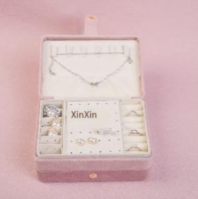 Caja de almacenamiento de joyas de tres capas de tela de terciopelo de gran capacidad 16 * 11 * 7cm cc175